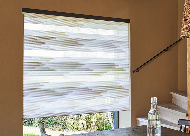 Rollos Plissees Jalousien Flächenvorhänge